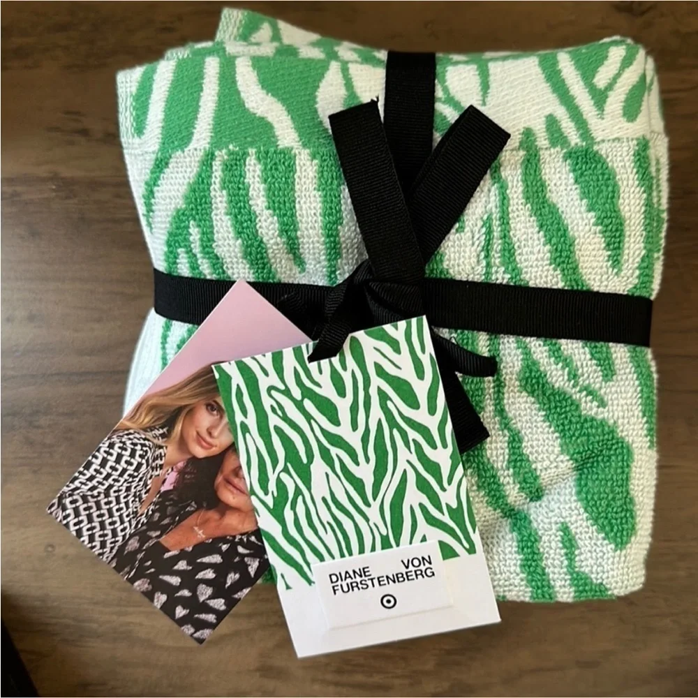 DVF x Target Towel Set 5 pack of wash cloths
